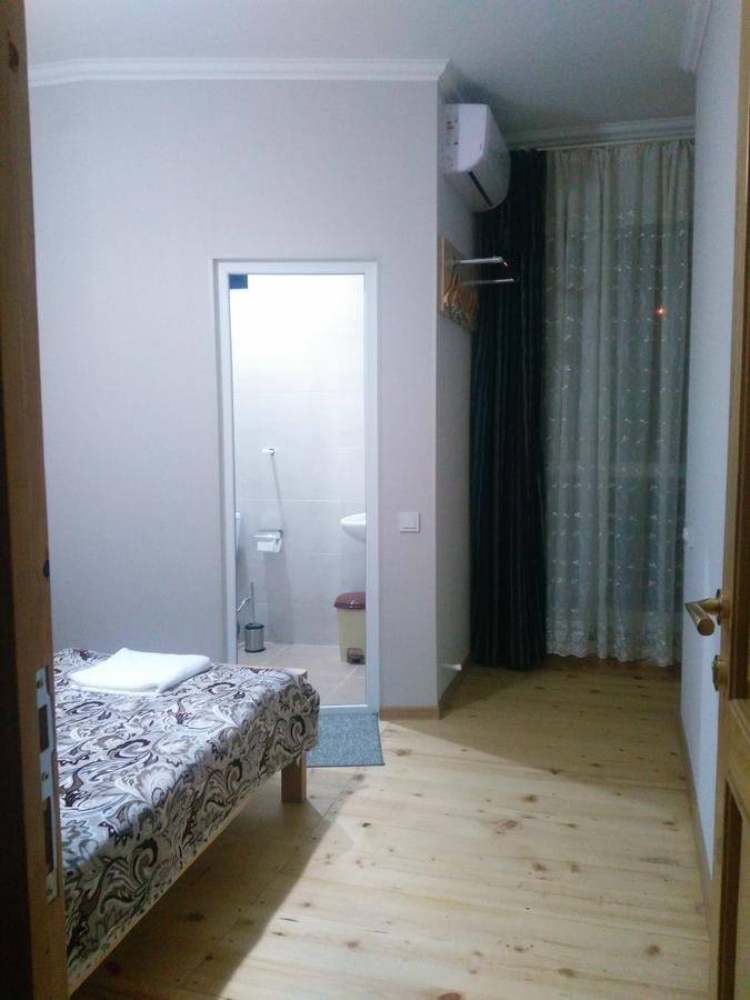 Guest House Katia Tbilisi Exterior foto
