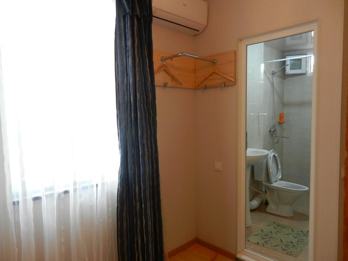 Guest House Katia Tbilisi Exterior foto