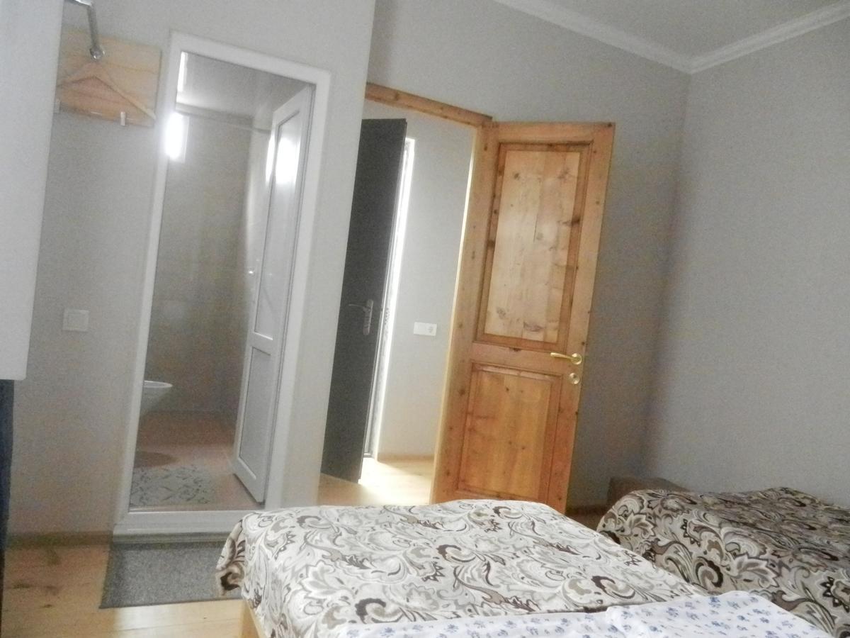 Guest House Katia Tbilisi Exterior foto