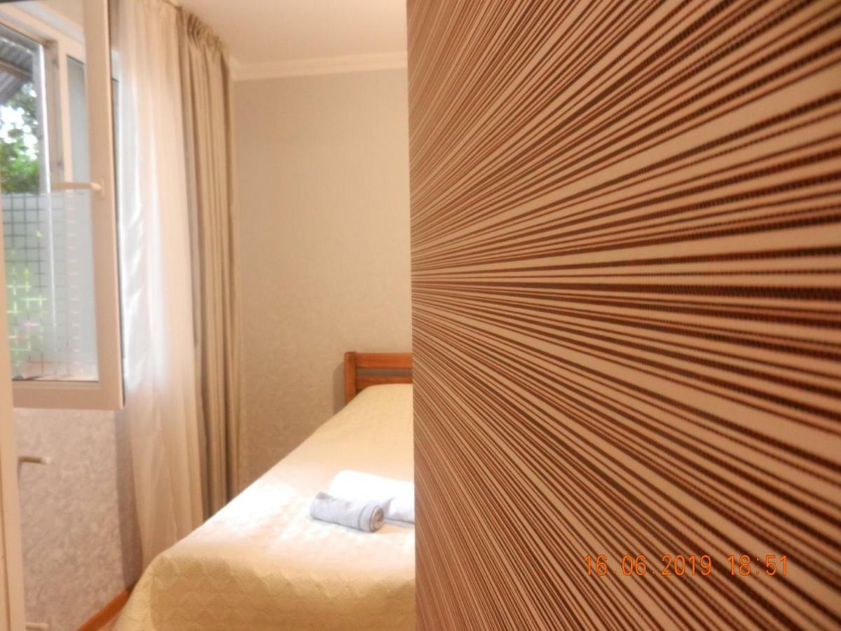 Guest House Katia Tbilisi Exterior foto