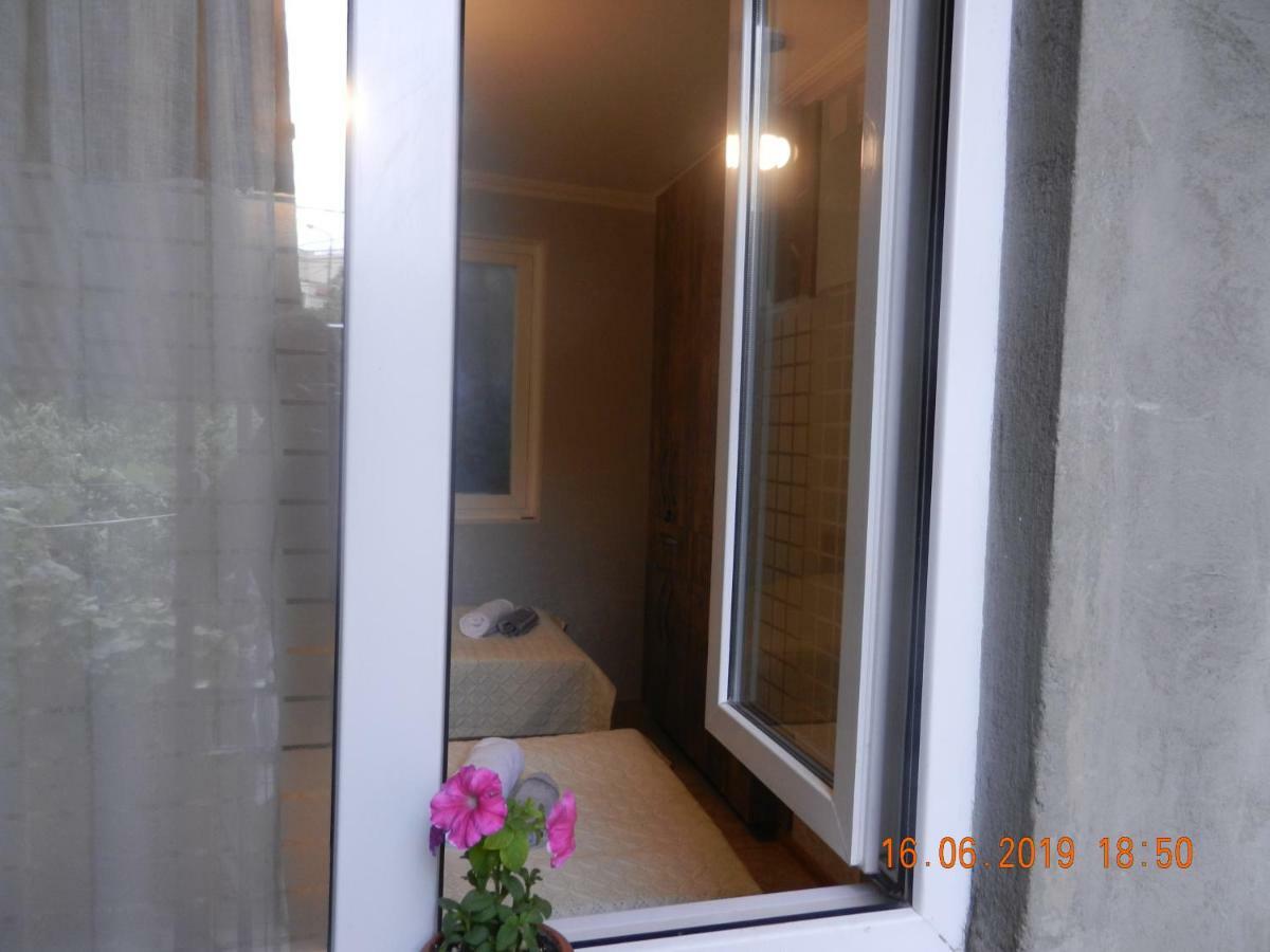 Guest House Katia Tbilisi Exterior foto