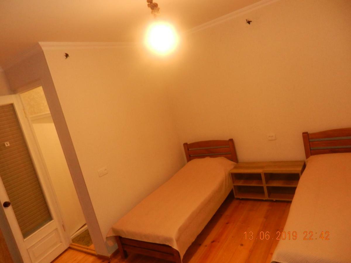 Guest House Katia Tbilisi Exterior foto
