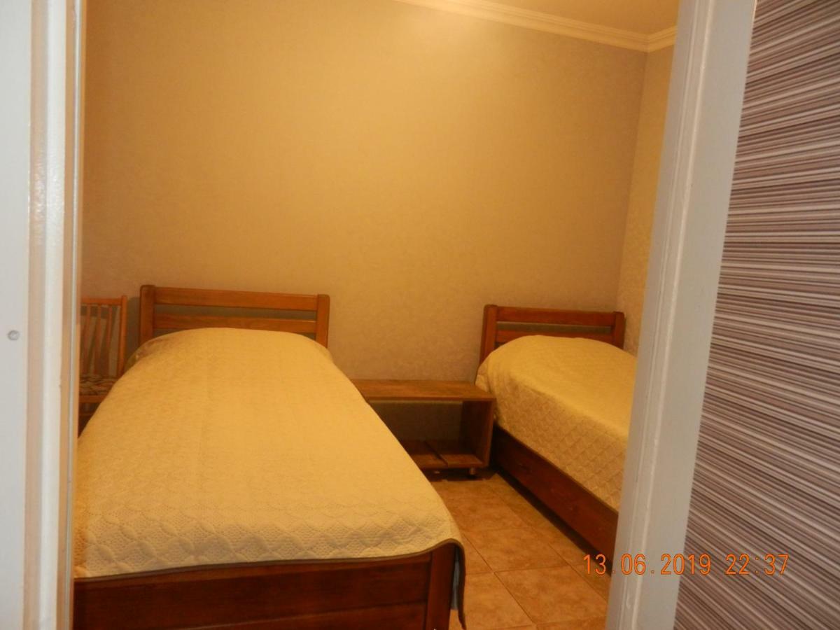 Guest House Katia Tbilisi Exterior foto
