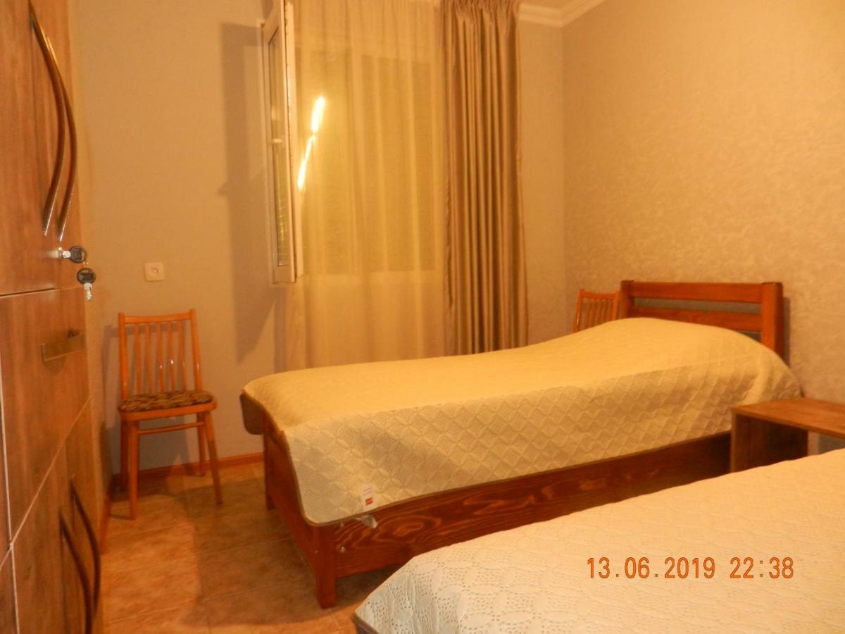 Guest House Katia Tbilisi Exterior foto